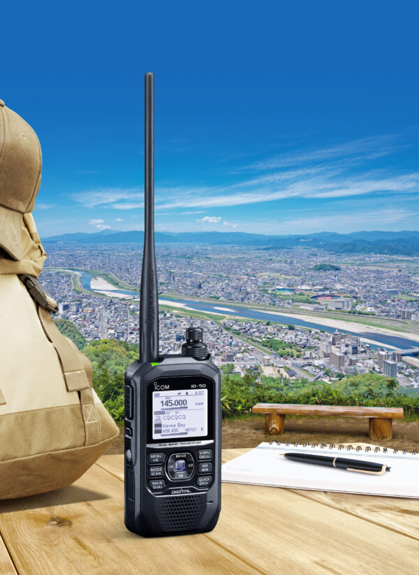 RadioAmateur ID-50E - 2